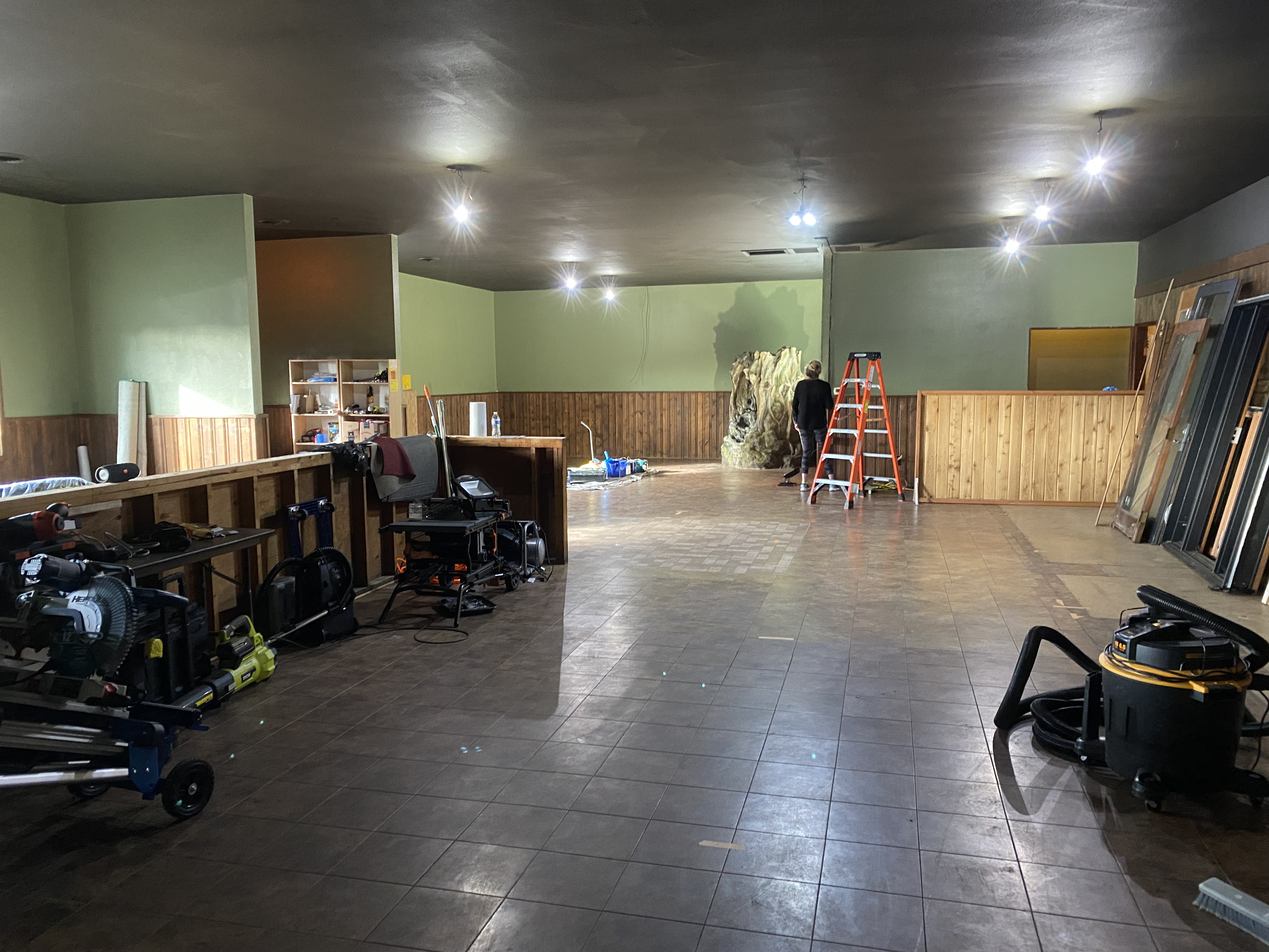 Inside construction (1)